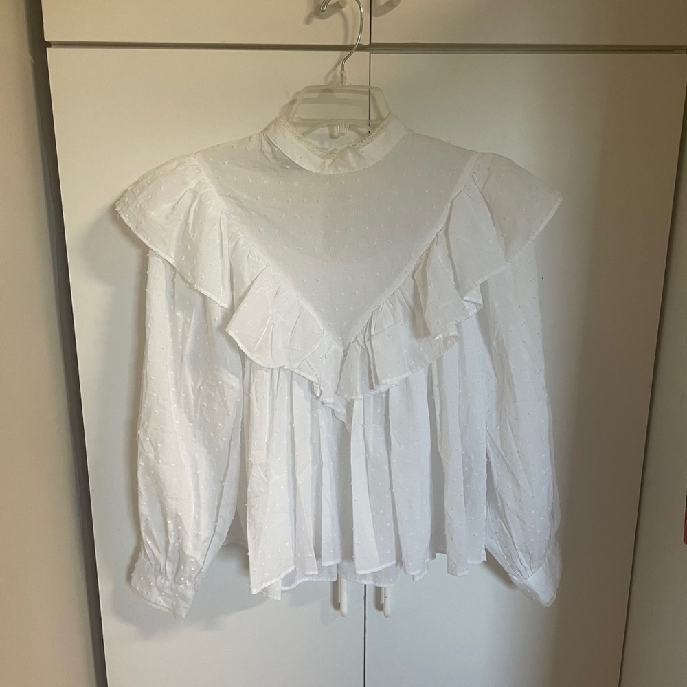 Zara Elegant White Ruffled Blouse